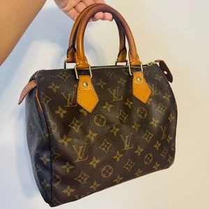 Authentic Louis Vuitton Speedy 25